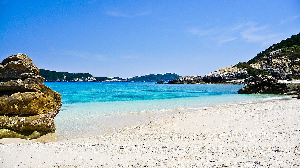 Isole Kerama: il blu che ha un nome proprio e le balene d’inverno