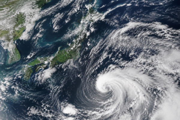 Giappone, nuovo allarme per il caldo mentre si avvicina la tempesta tropicale Chan-hom