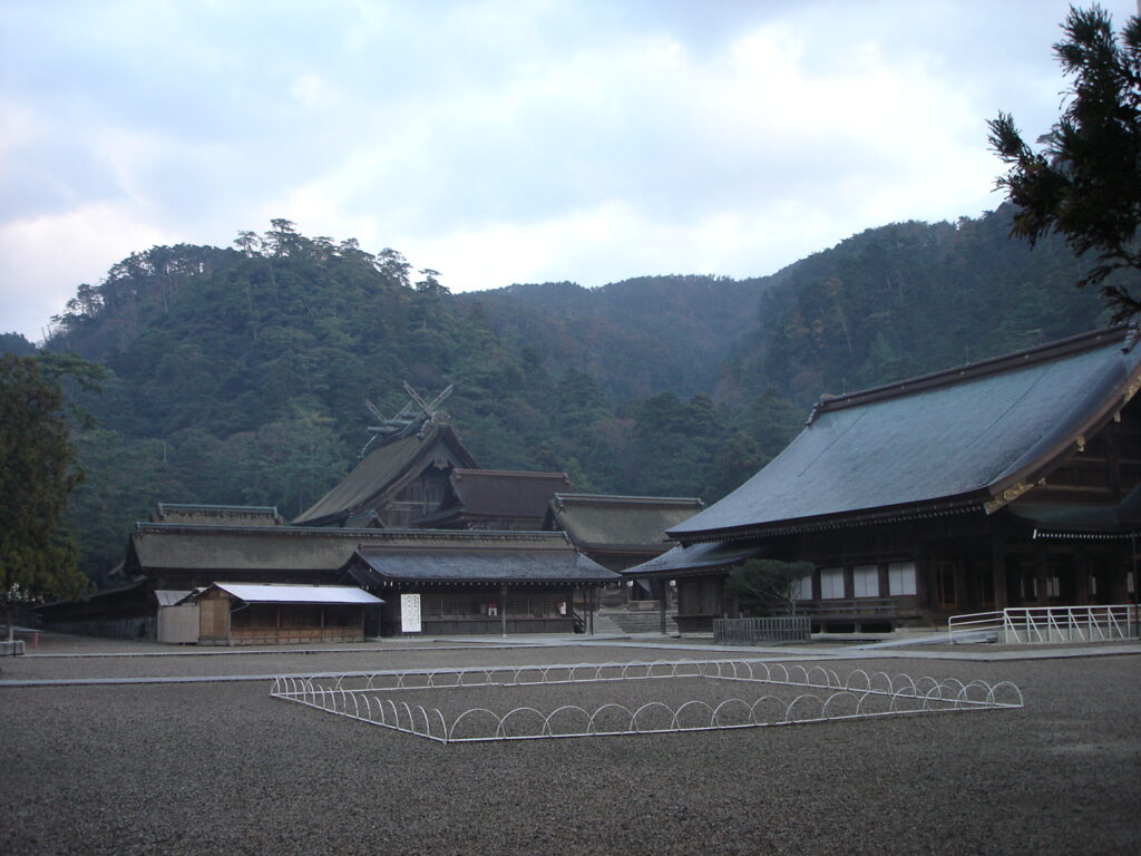 Izumo Taisha: il santuario dove si riuniscono gli dèi