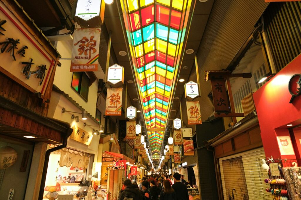 Mercato Nishiki e Pontochō: sapori e serate di Kyoto