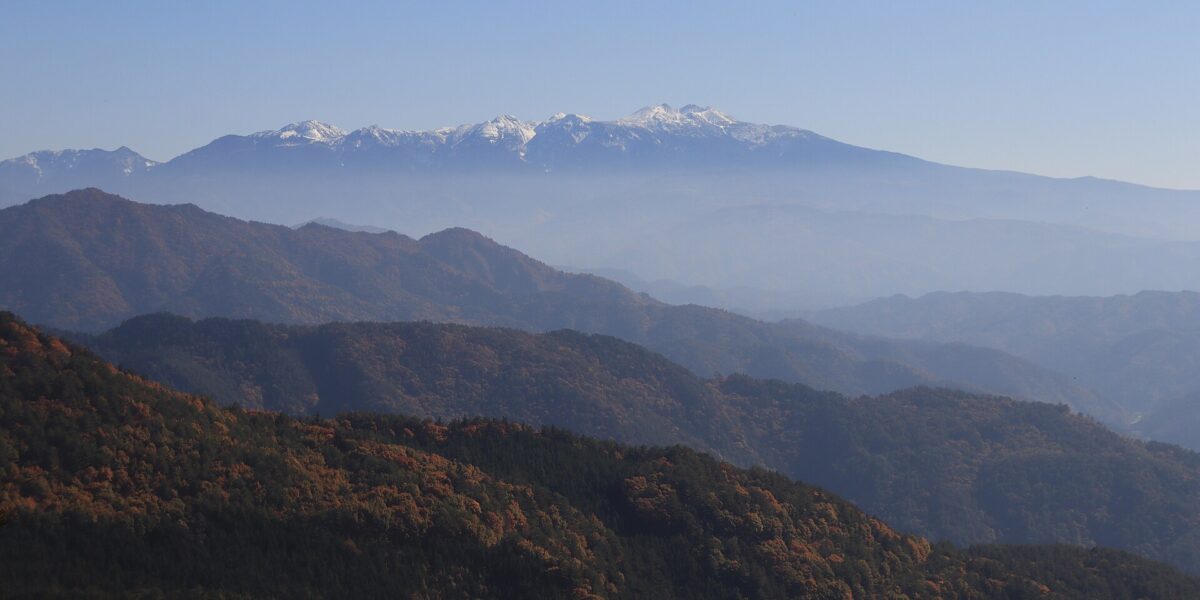 Il monte Norikura visto dalle Alpi giapponesi