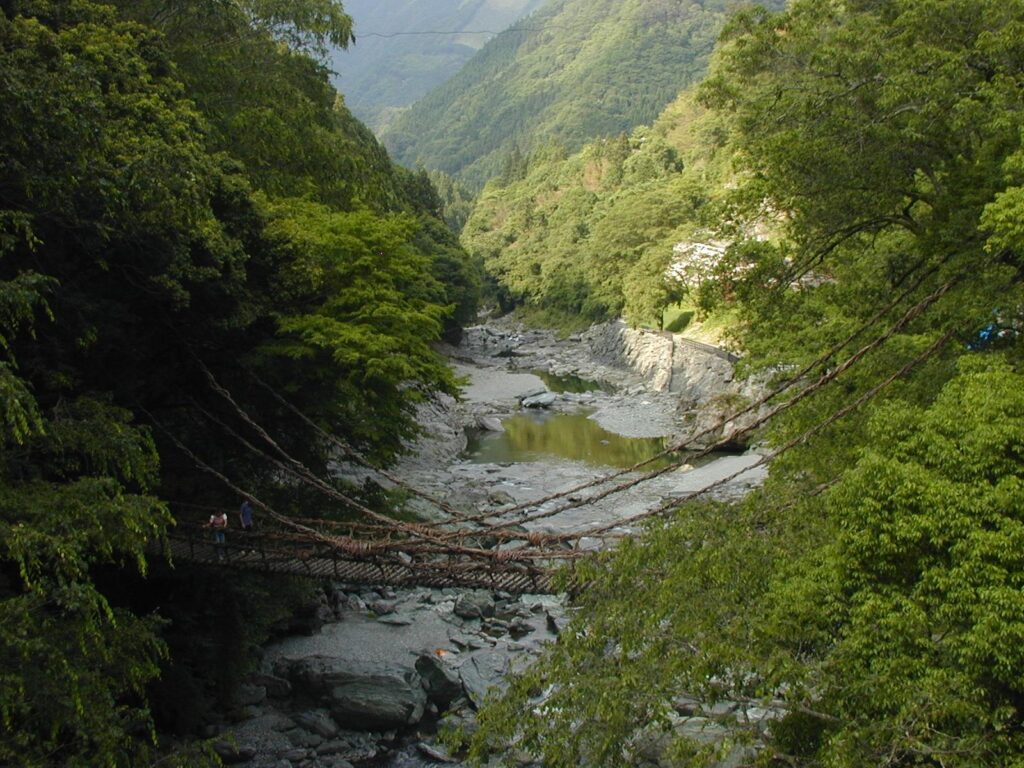 Valle di Iya: ponti di liane e villaggi nascosti di Shikoku